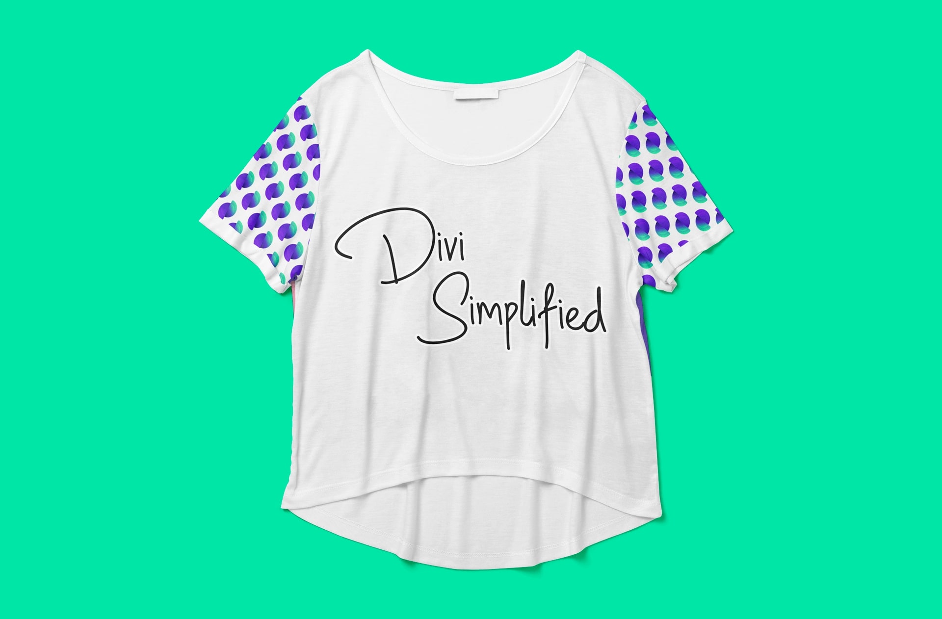 Divi Simplified Crop-top in casual setting